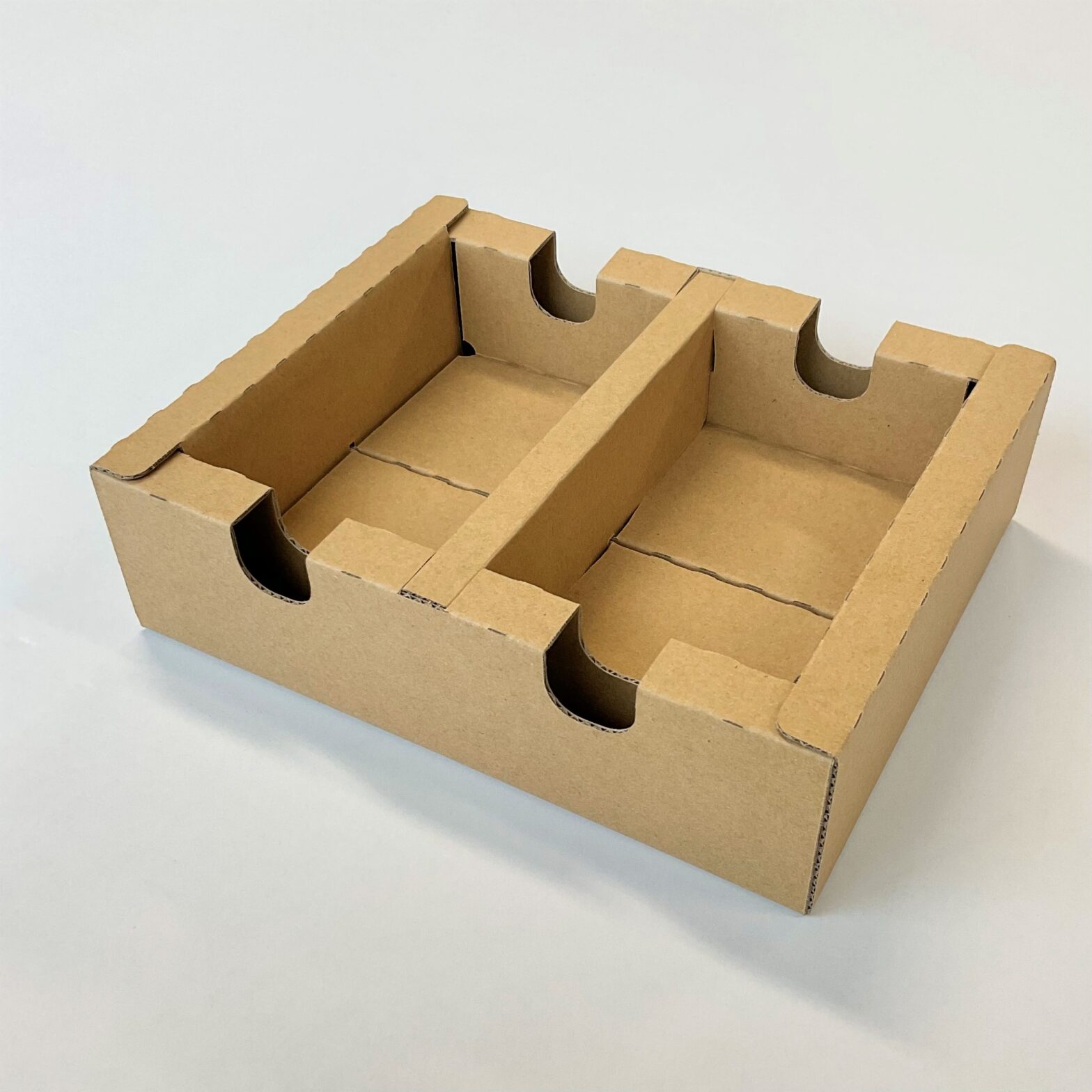 トレー型ダンボール製緩衝材