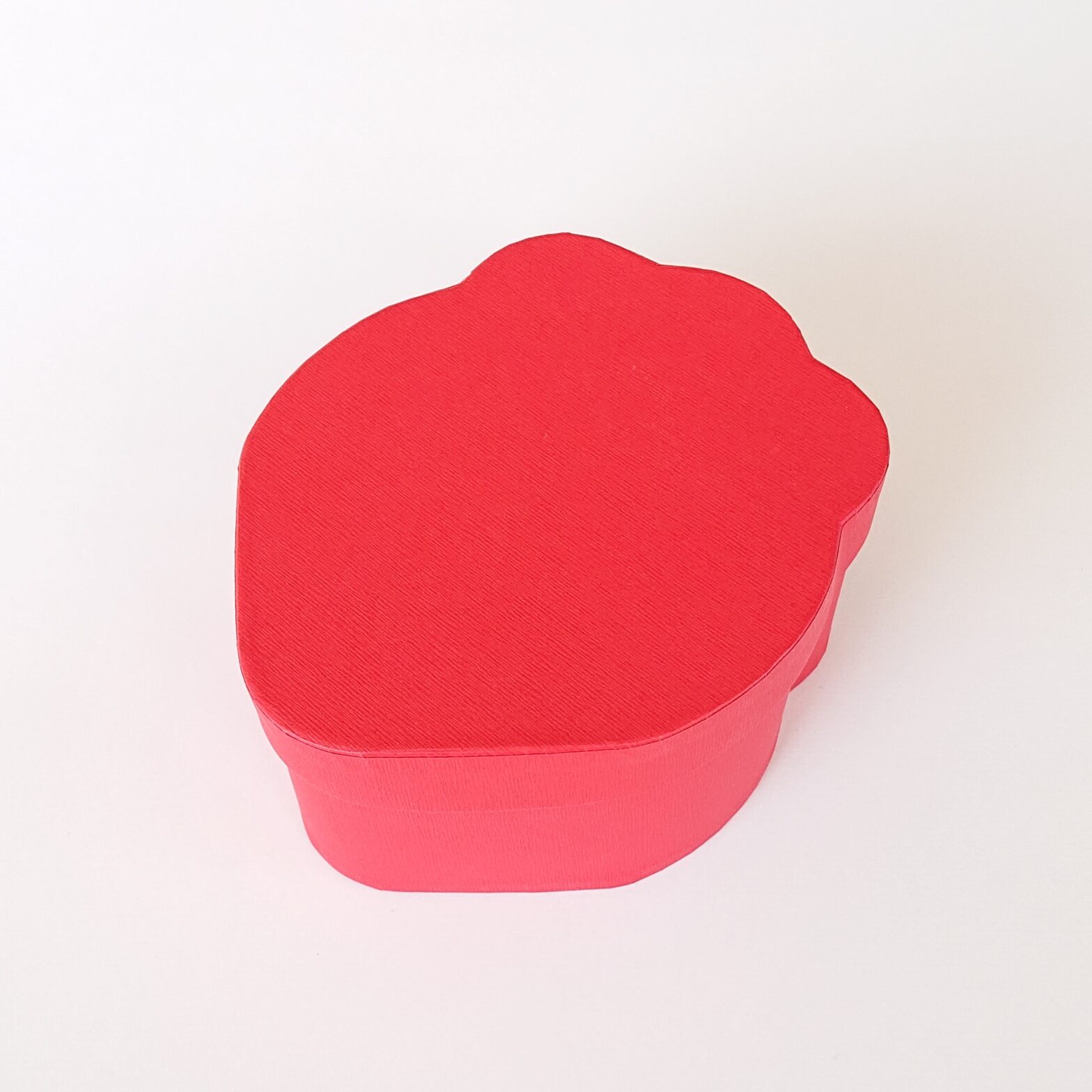 イチゴの貼り箱　ギフトボックス