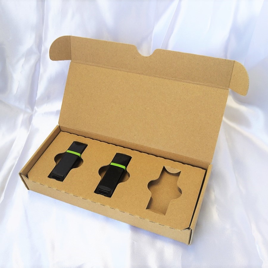 パッド一体式梱包箱（USBメモリー用）