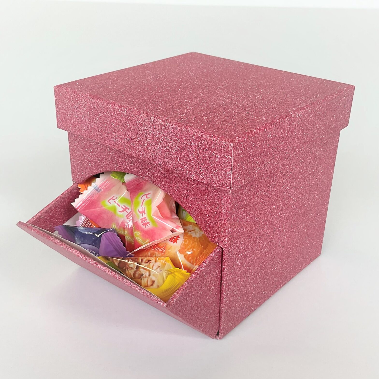 ギフトボックスとして使えるペリカン型貼り箱