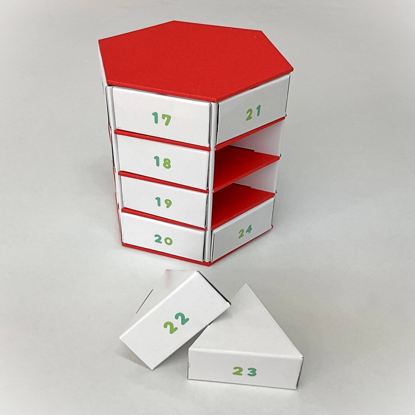 クリスマスの六角形アドベントカレンダーボックス