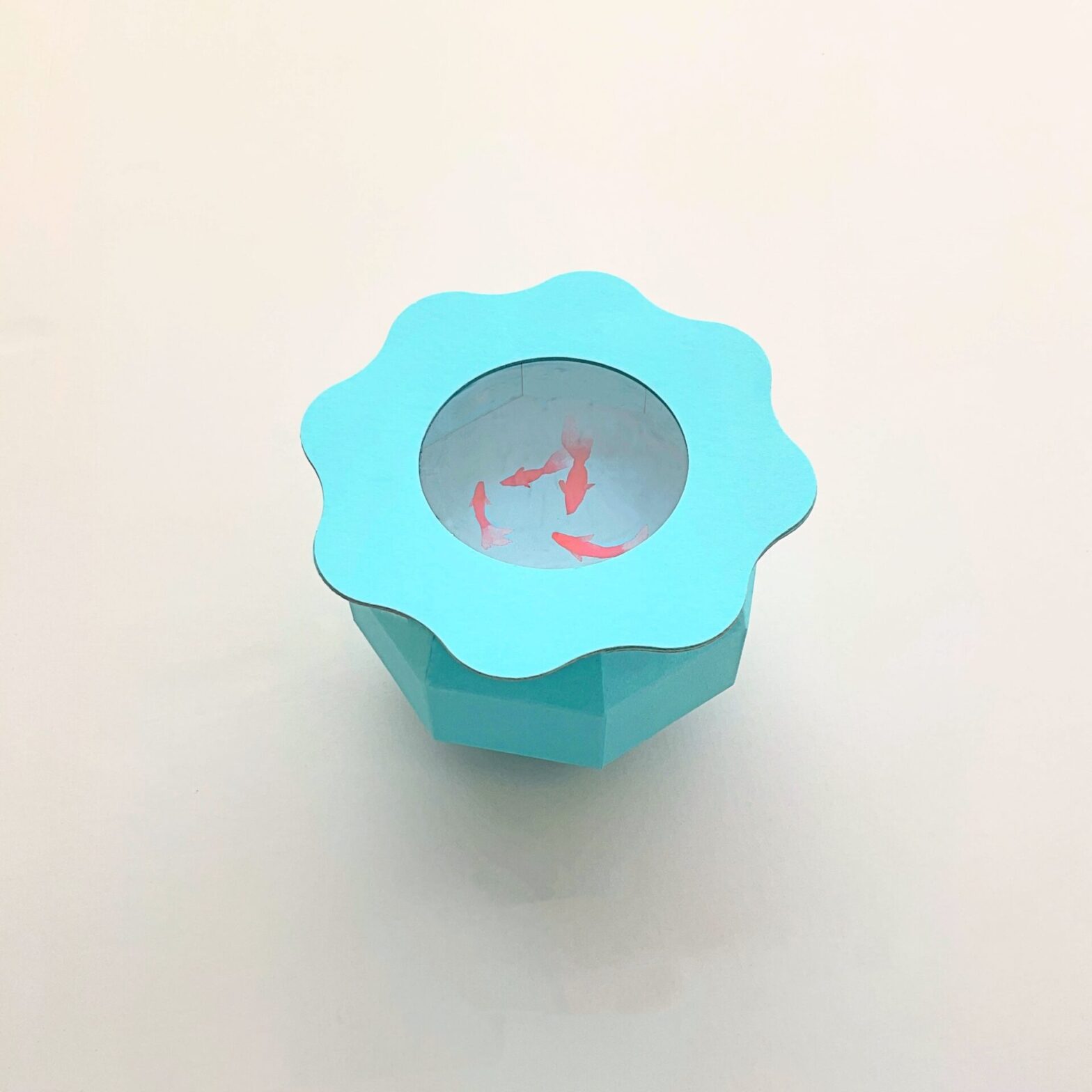 金魚鉢の貼り箱でギフトボックスにも使えます